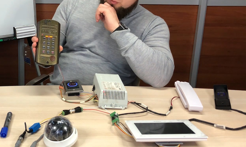 Схема подключения видеодомофона Slinex через модуль VZ-11 к Vizit, Cyfral или Метаком